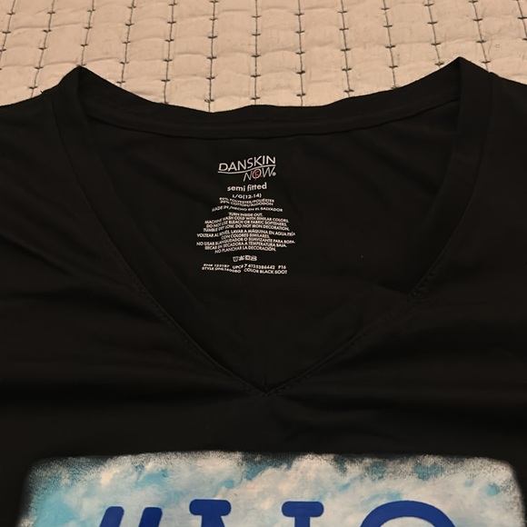 DanSkin Now Semi Fitted V-Neck T-Shirt - Picture 5 of 8